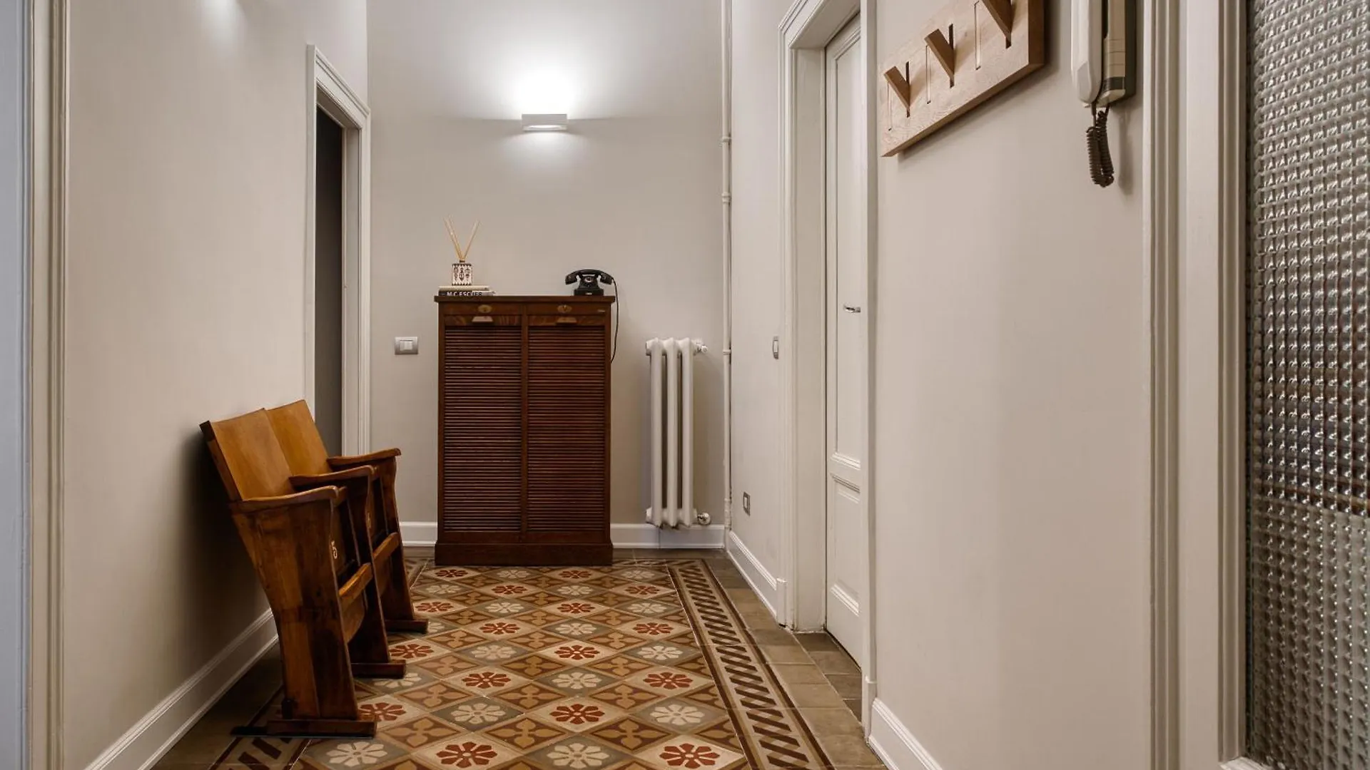 Navigli, 90 Square Meters, Free Parking Ripa Ticinese Apartment Milan