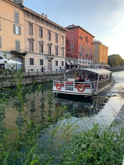 Navigli, 90 Square Meters, Free Parking Ripa Ticinese Apartment Milan