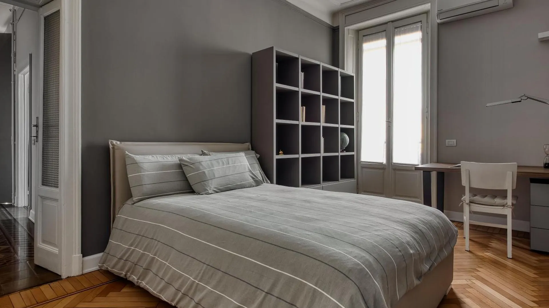 Navigli, 90 Square Meters, Free Parking Ripa Ticinese Apartment Milan