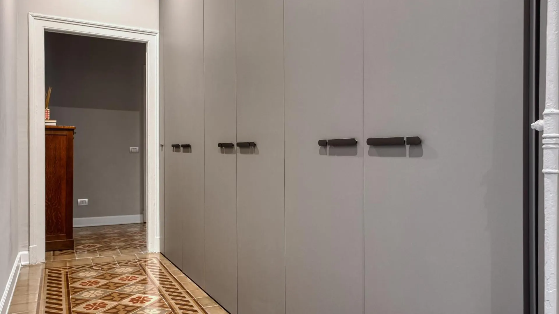 Navigli, 90 Square Meters, Free Parking Ripa Ticinese Apartment Milan Italy