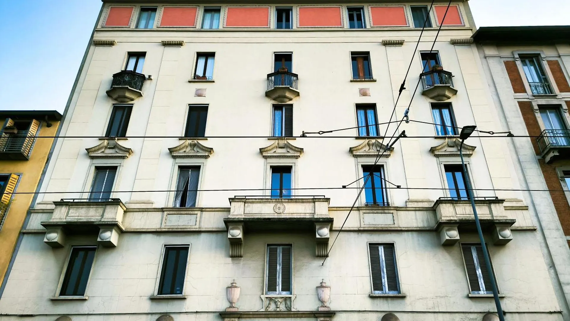 Navigli, 90 Square Meters, Free Parking Ripa Ticinese Apartment Milan